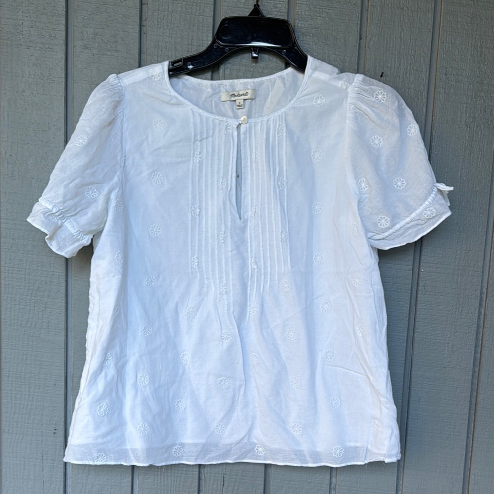 White Embroidered Women's Top - Picture 1 of 4